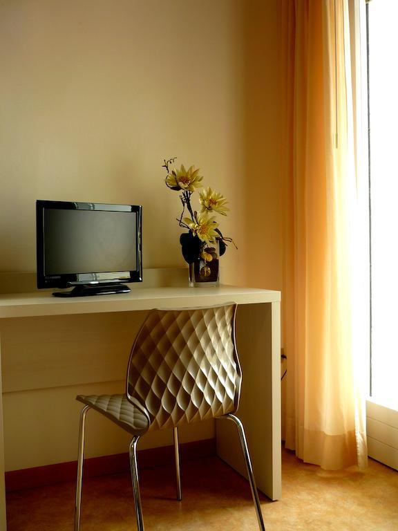 Hotel Solemare Чезенатіко Номер фото