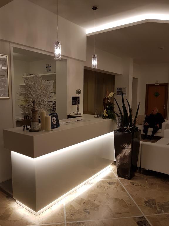 Hotel Solemare Чезенатіко Екстер'єр фото